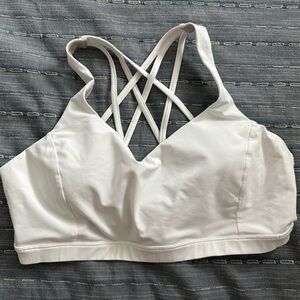 Lululemon Free to Be Serene Bra